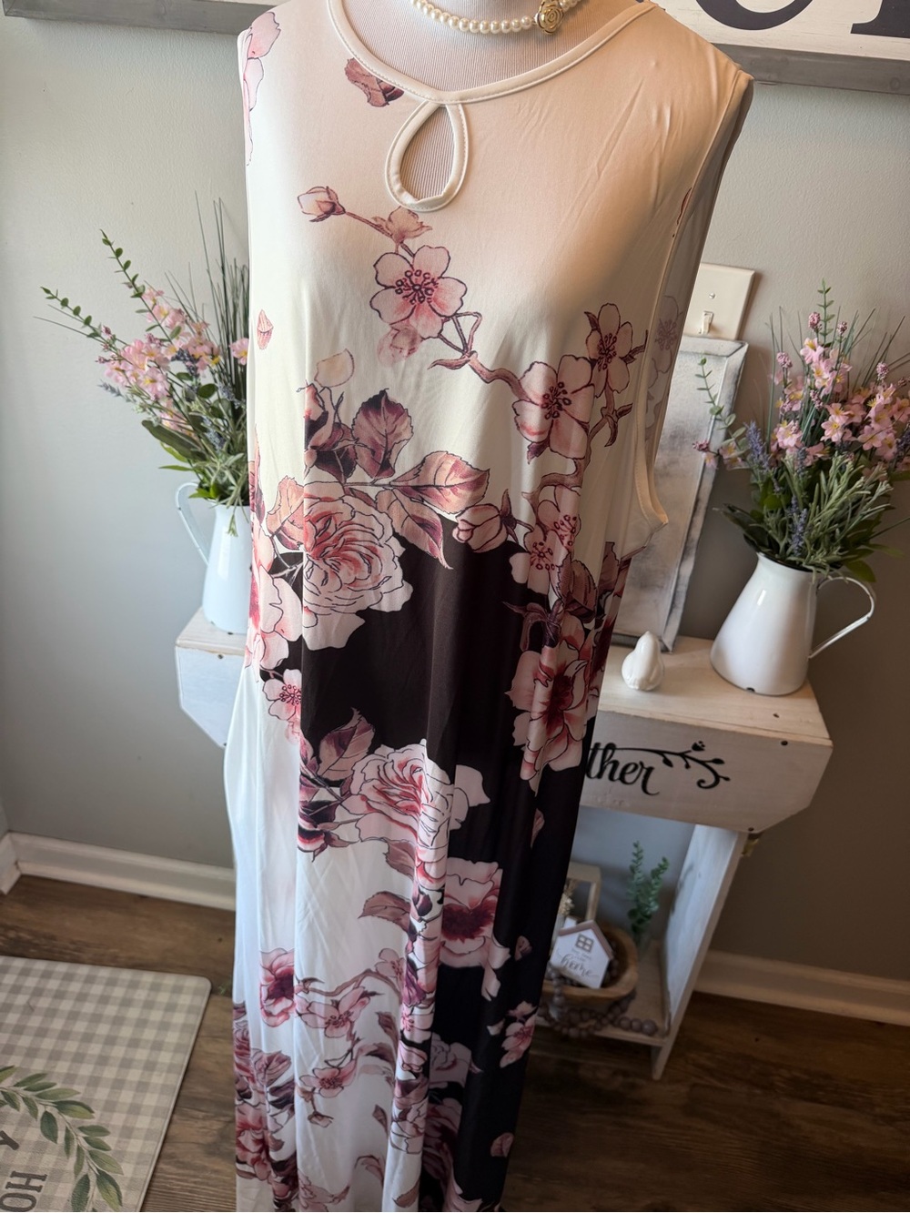 Sleeveless Floral Maxi Dress - Cream & Pink